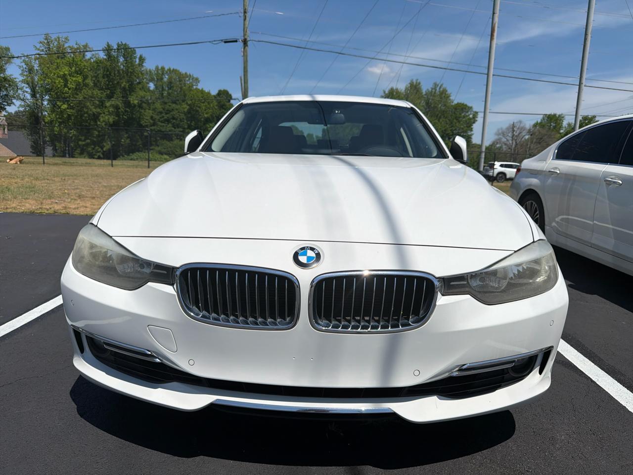 BMW 3-Series 328i Sedan 2014