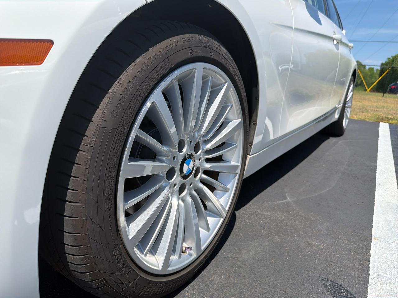 BMW 3-Series 328i Sedan 2014