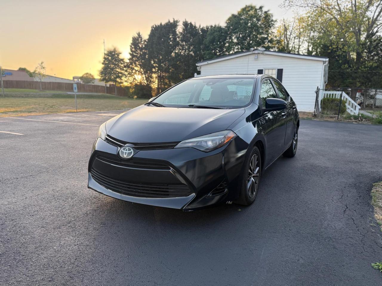 Toyota Corolla 4dr Sdn Auto LE (Natl) 2017