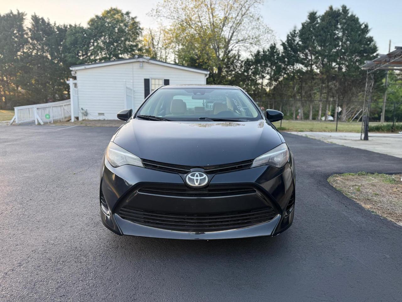 Toyota Corolla 4dr Sdn Auto LE (Natl) 2017