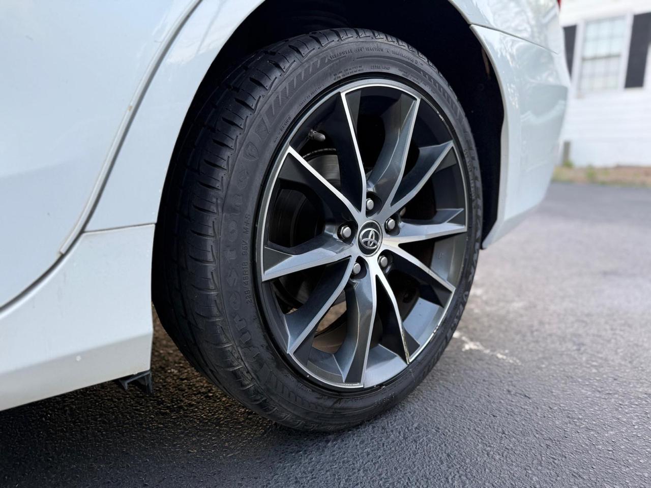 Toyota Camry 4dr Sdn V6 Auto XSE (Natl) 2015