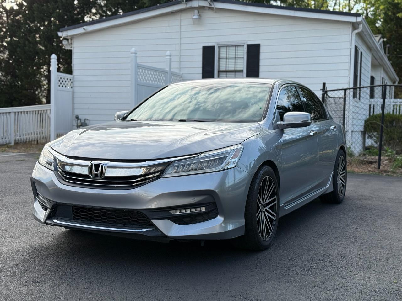 Honda Accord Touring 4D Sedan V6 2017