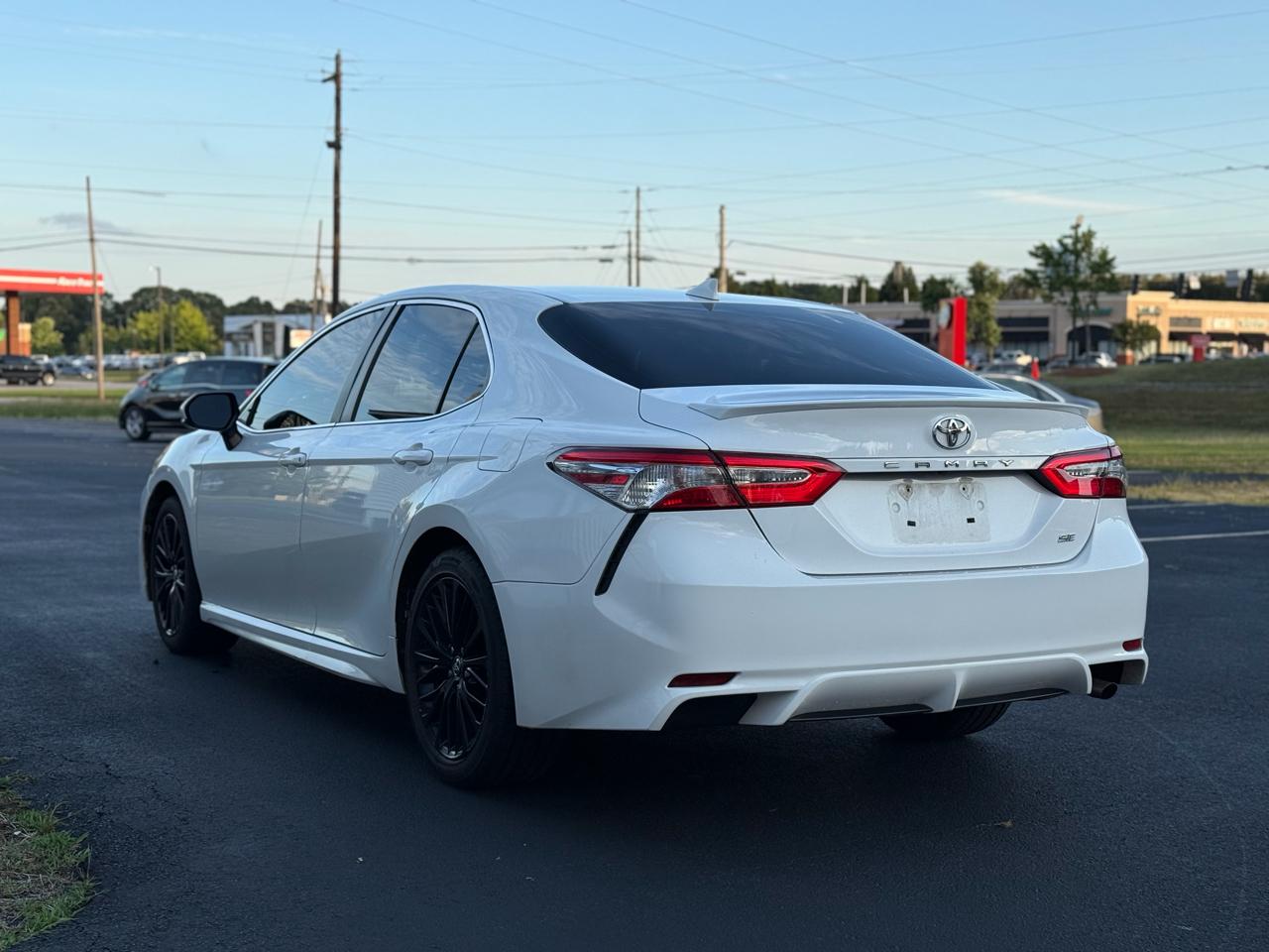 Toyota Camry SE 2020