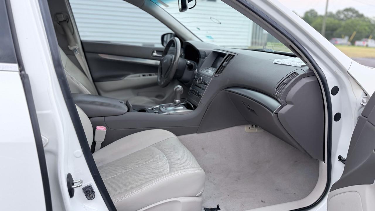 Infiniti G Sedan G37 2010
