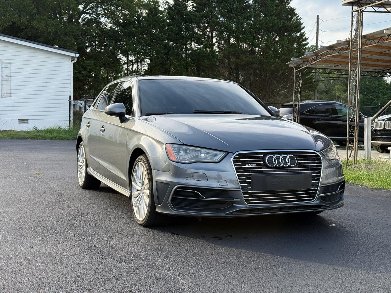 Audi A3 1.8T Premium Plus FWD S tronic 2016