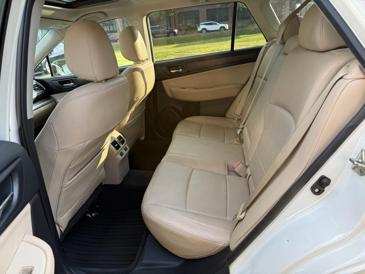 Subaru Outback 2.5i Limited 2015