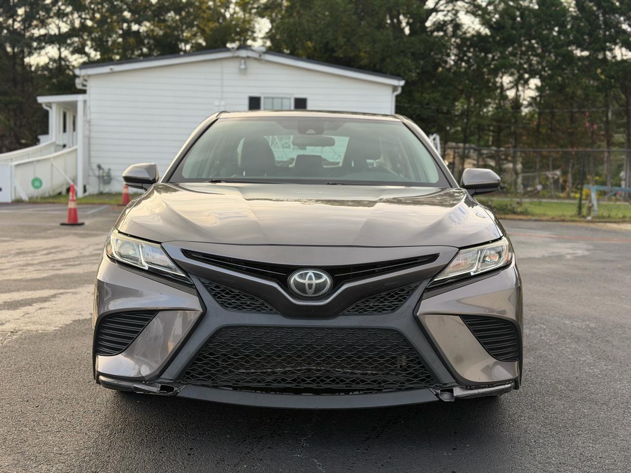 Toyota Camry 4dr Sdn I4 Auto SE w/Special Edition Pkg (Natl) 2019