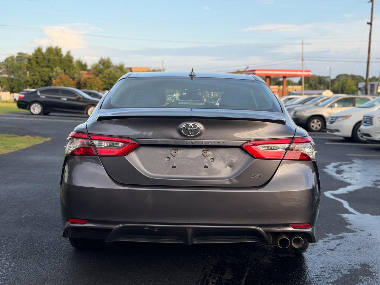 Toyota Camry 4dr Sdn I4 Auto SE w/Special Edition Pkg (Natl) 2019