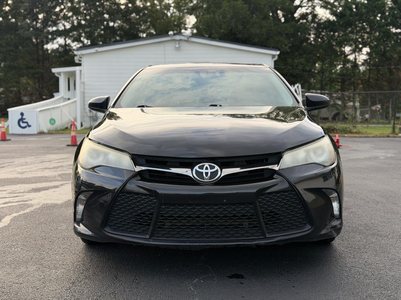 Toyota Camry SE 2017