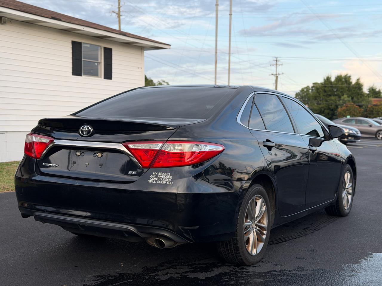 Toyota Camry SE 2017