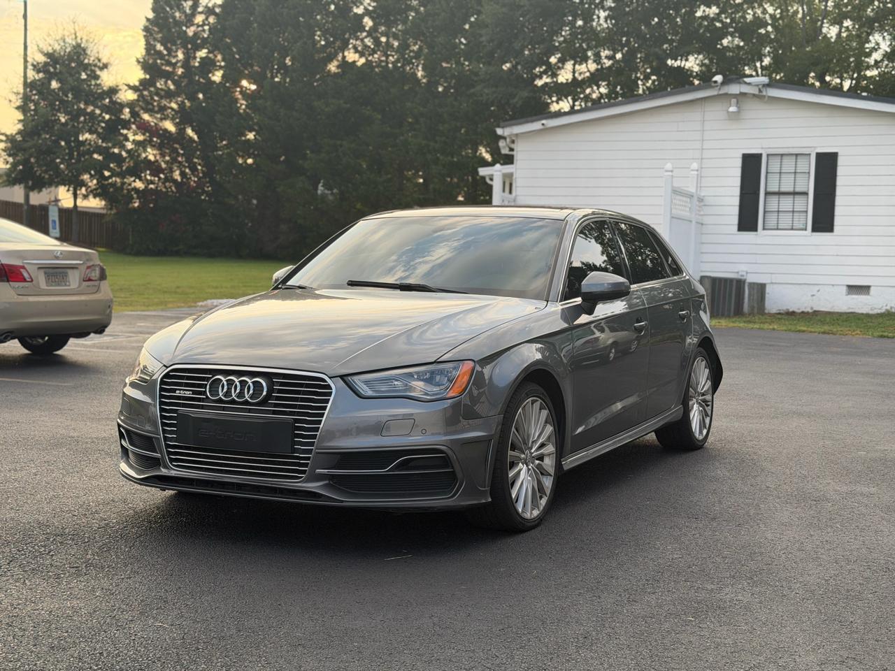 Audi A3 1.8T Premium Plus FWD S tronic 2016