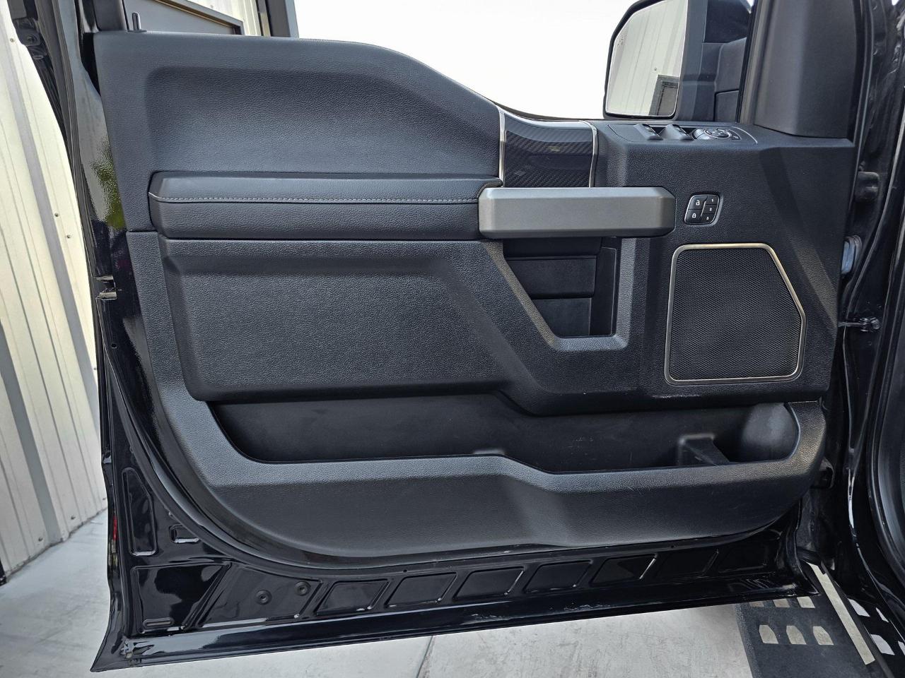 Ford F-150 Raptor SuperCrew 4WD 2018