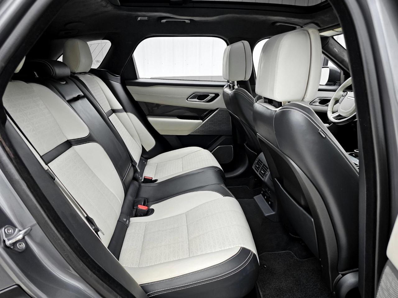 Land Rover Range Rover Velar R-Dynamic HSE 2018