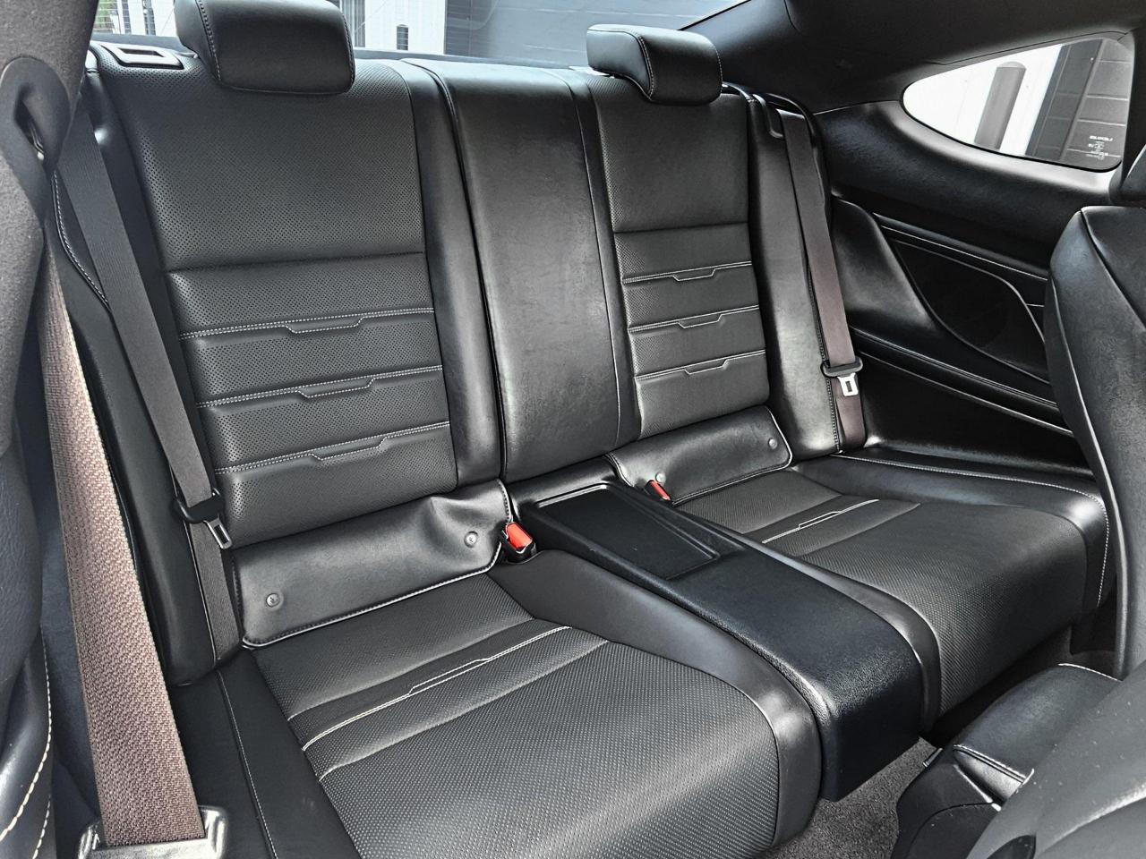 Lexus RC 200t Base 2019