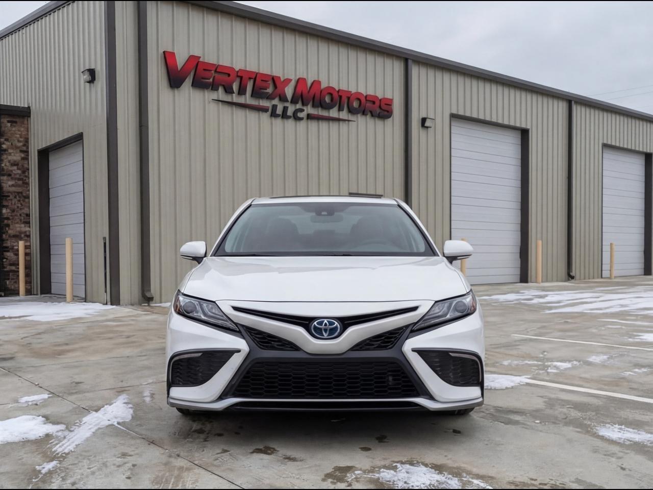 Toyota Camry Hybrid XSE 2024