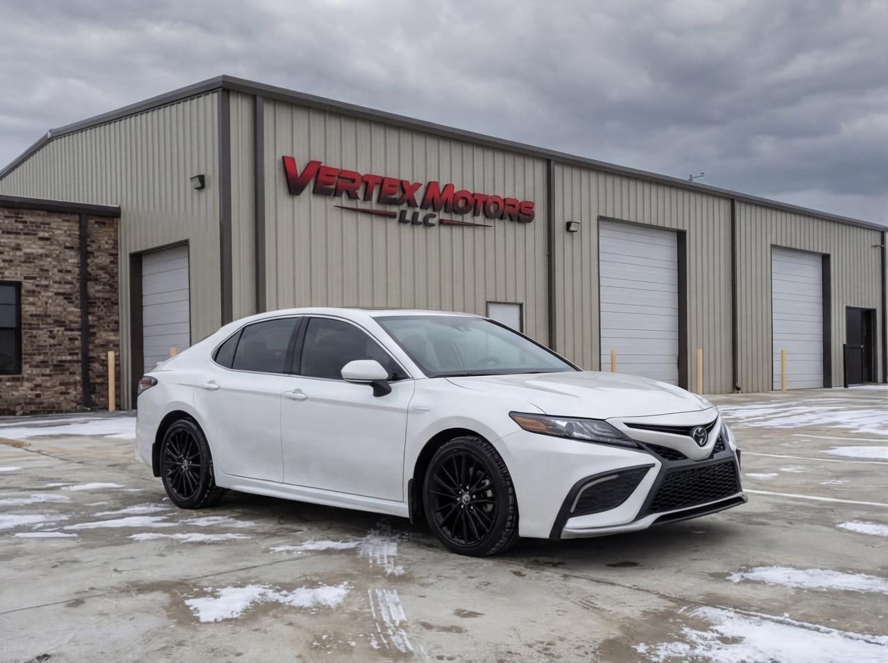 Toyota Camry Hybrid XSE 2024