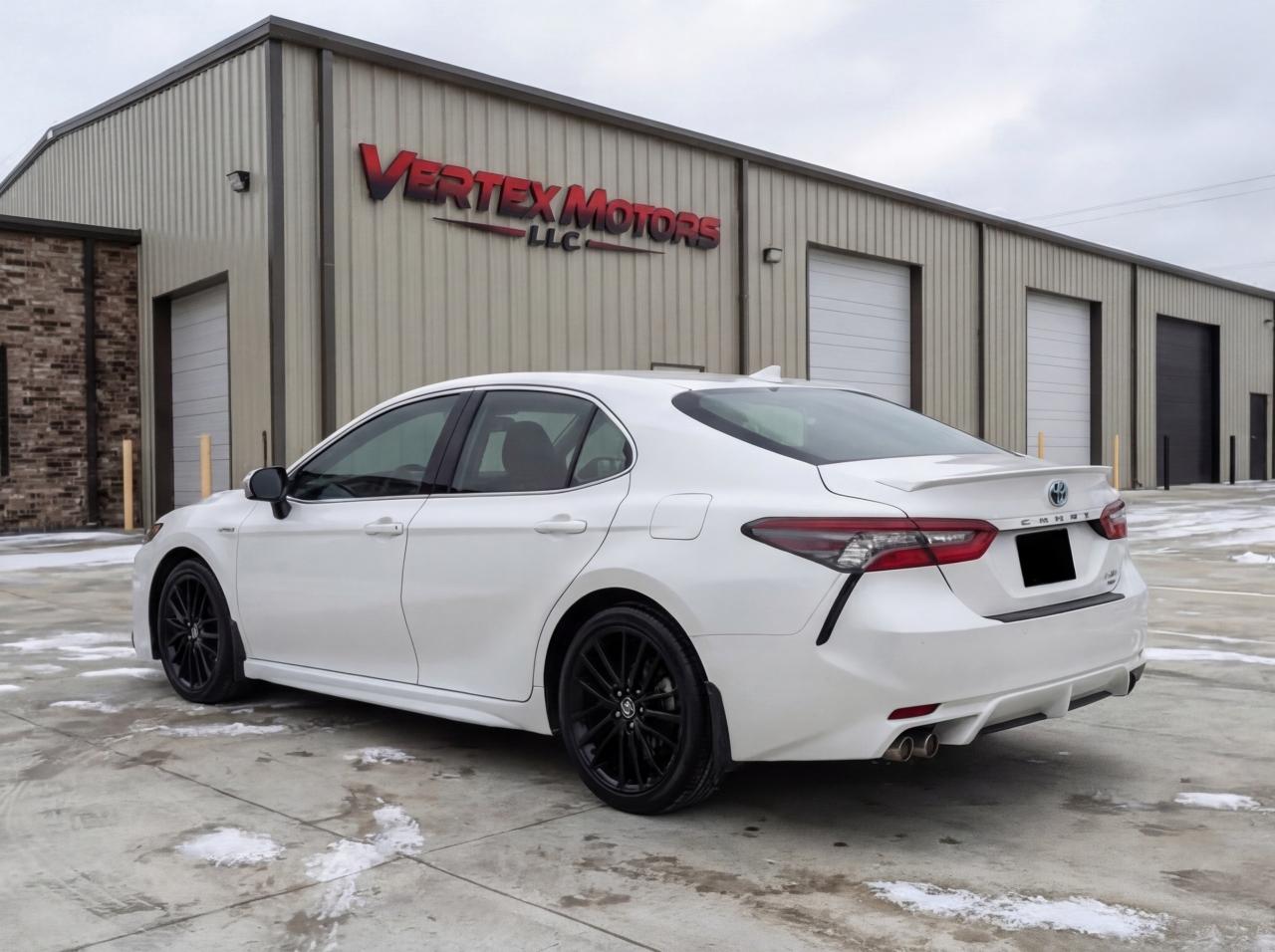 Toyota Camry Hybrid XSE 2024