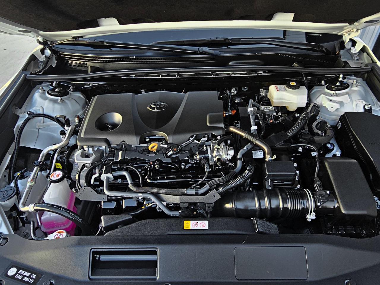 Toyota Camry Hybrid XSE 2024