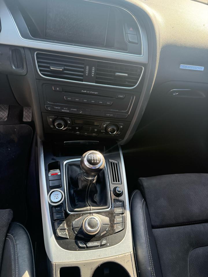 Audi A5 Coupe with Tiptronic 2009