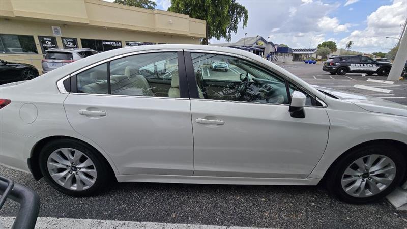 Subaru Legacy 2.5i Premium 2016
