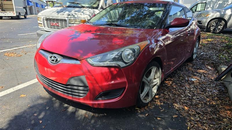 Hyundai Veloster Base 6MT 2015