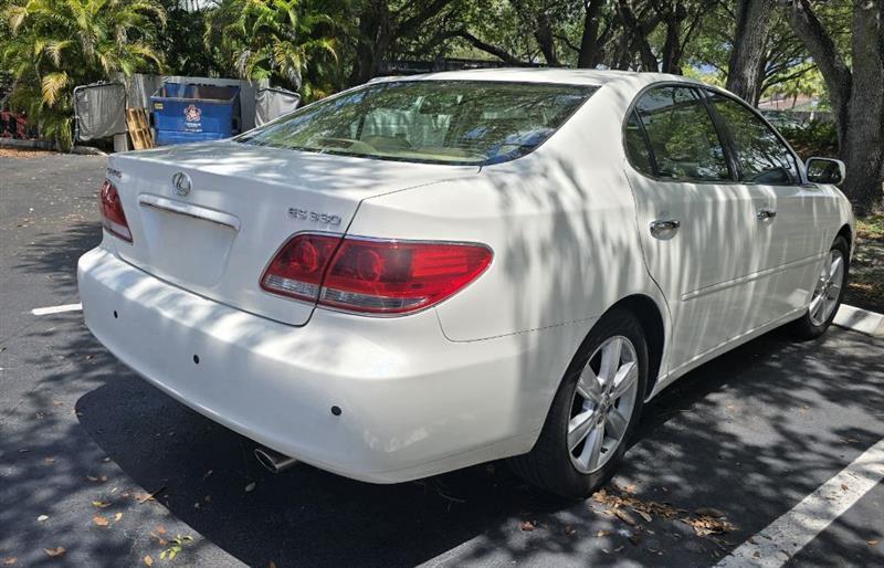 Lexus ES 330 Sedan 2005