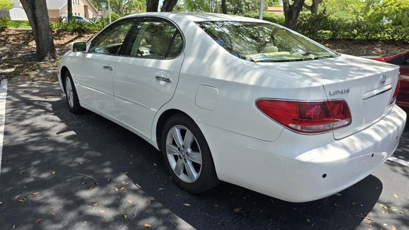 Lexus ES 330 Sedan 2005
