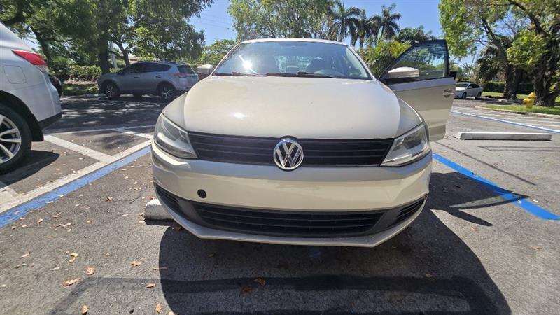 Volkswagen Jetta SE 2014