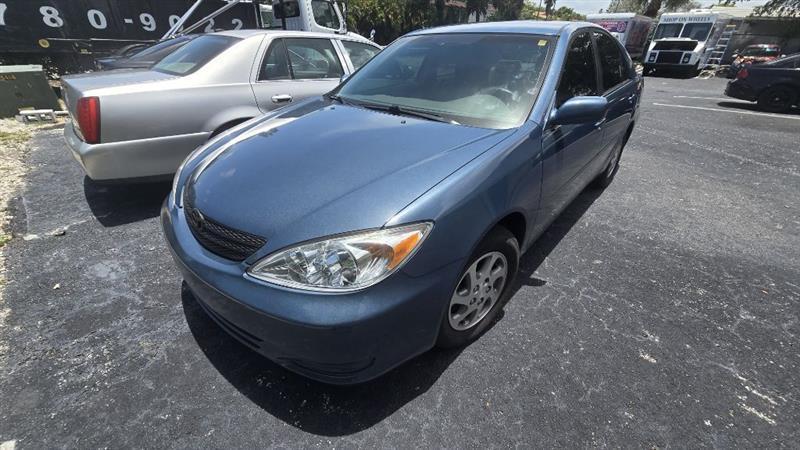 Toyota Camry LE 2003