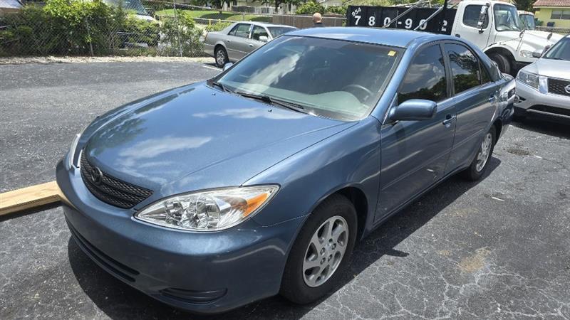 Toyota Camry LE 2003