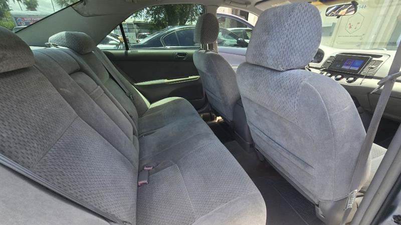 Toyota Camry LE 2003