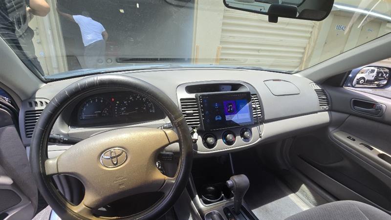 Toyota Camry LE 2003