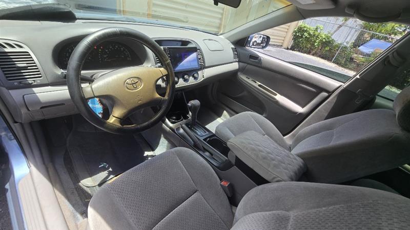 Toyota Camry LE 2003