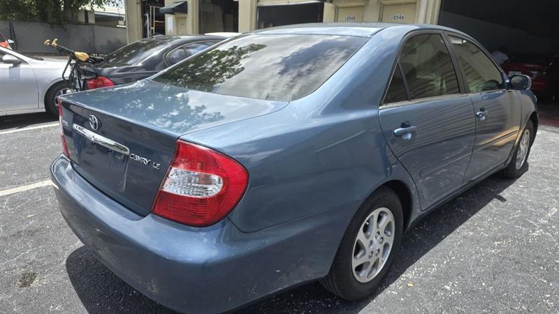 Toyota Camry LE 2003