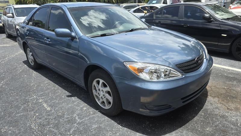 Toyota Camry LE 2003