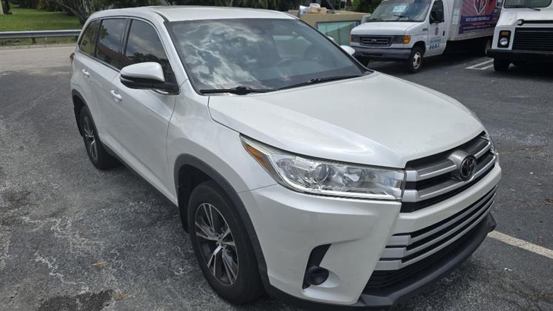 Toyota Highlander LE FWD I4 2019