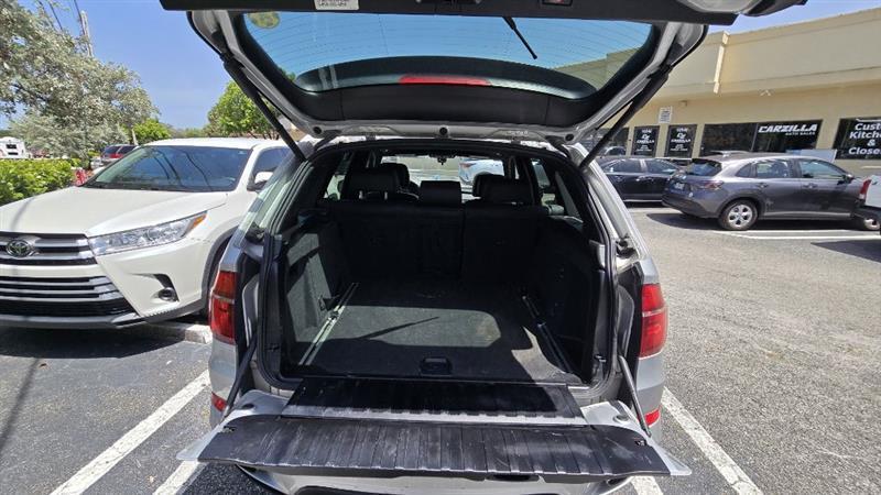 BMW X5 xDrive50i 2011