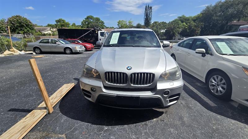 BMW X5 xDrive50i 2011