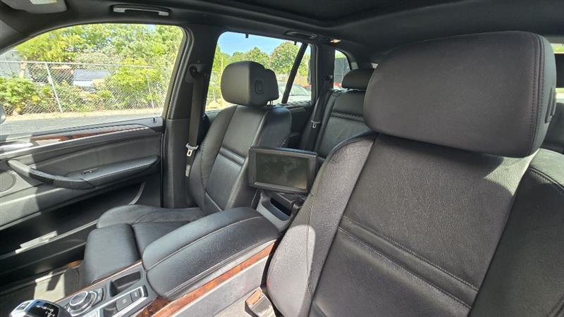 BMW X5 xDrive50i 2011