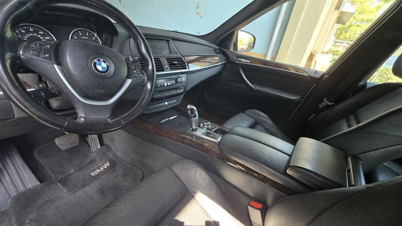 BMW X5 xDrive50i 2011