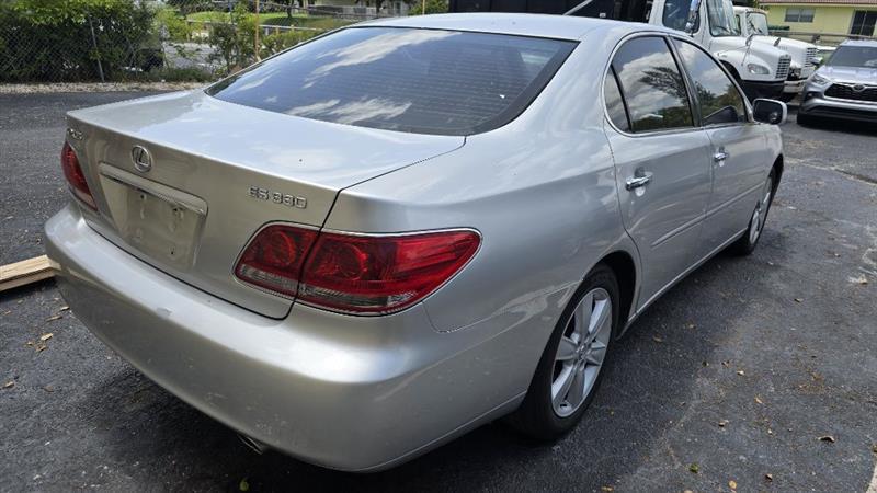 Lexus ES 330 Sedan 2005