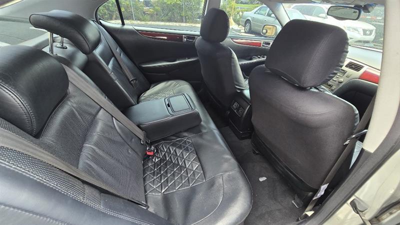 Lexus ES 330 Sedan 2005