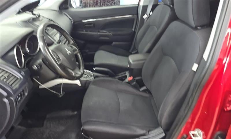 Mitsubishi Outlander Sport ES 2WD 2014