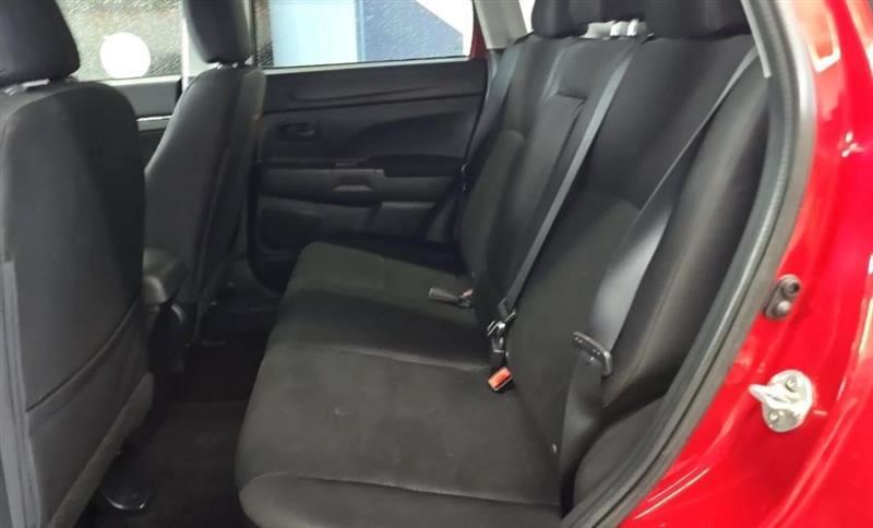 Mitsubishi Outlander Sport ES 2WD 2014