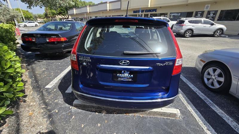 Hyundai Elantra Touring GLS Manual 2012
