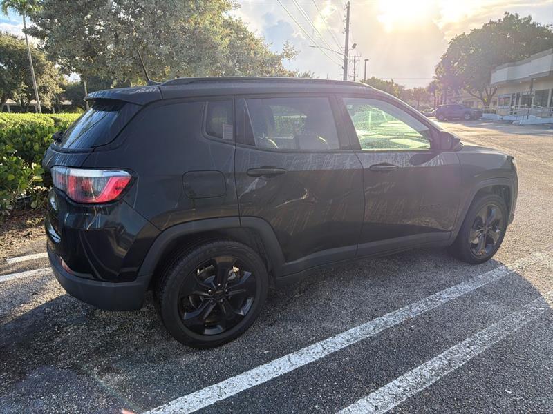 Jeep Compass Latitude FWD 2019