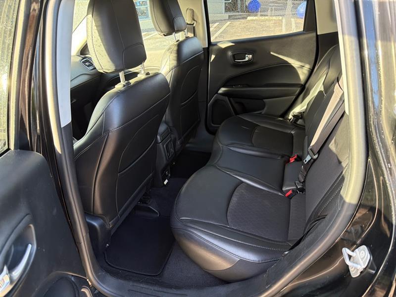 Jeep Compass Latitude FWD 2019