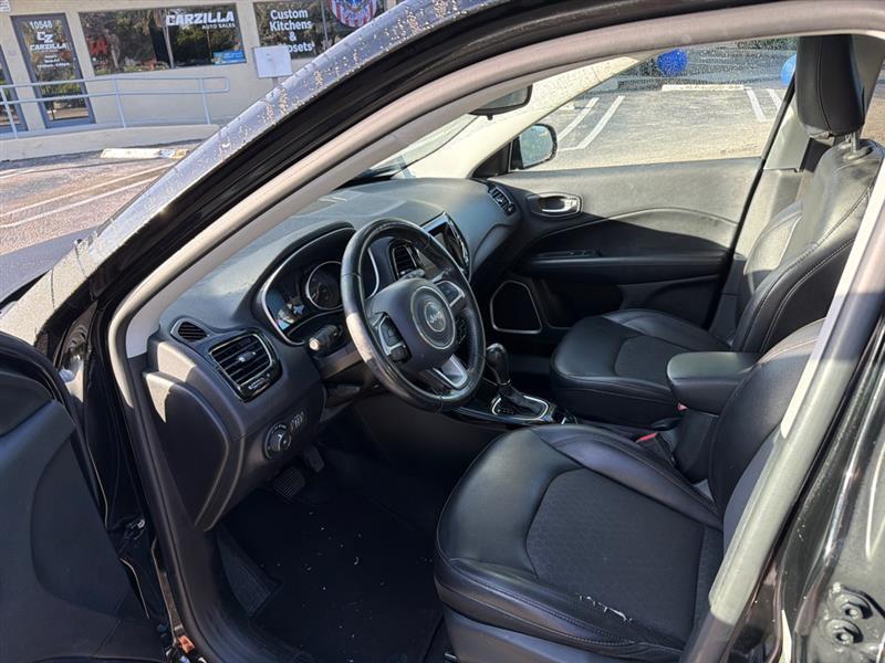 Jeep Compass Latitude FWD 2019