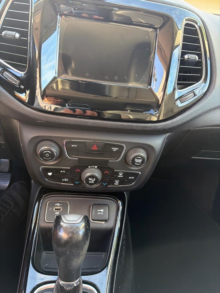 Jeep Compass Latitude FWD 2019