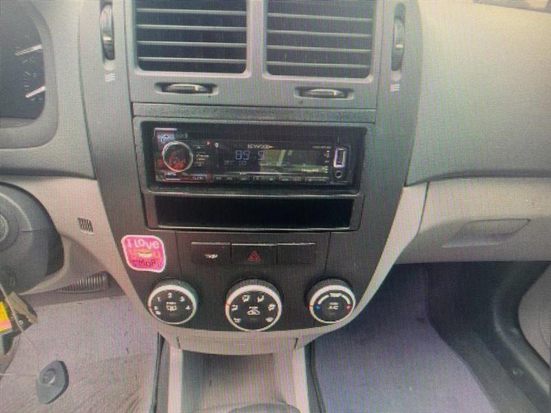 Kia Spectra LX 2009
